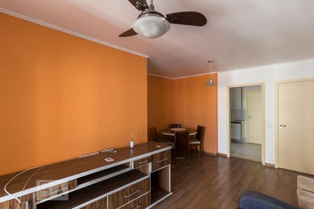 Sala de apartamento para alugar com 3 quartos, 93m² em Vila Ipojuca, São Paulo