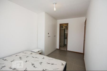 Suíte de apartamento para alugar com 3 quartos, 115m² em Jacarepaguá, Rio de Janeiro