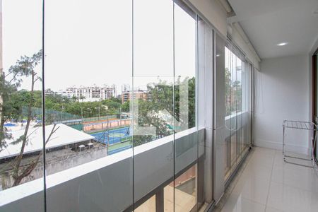 Sala de apartamento à venda com 2 quartos, 105m² em Barra da Tijuca, Rio de Janeiro