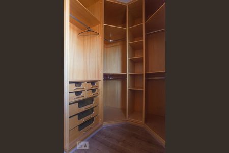 Closet da suíte de apartamento à venda com 3 quartos, 56m² em Parque Itália, Campinas