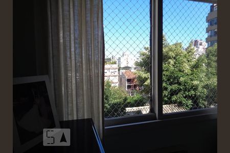 Vista Quarto 1 de apartamento à venda com 2 quartos, 70m² em Auxiliadora, Porto Alegre