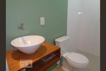 Banheiro Social de apartamento à venda com 2 quartos, 70m² em Auxiliadora, Porto Alegre
