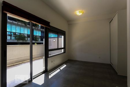 Sala de kitnet/studio à venda com 1 quarto, 43m² em Vila Madalena, São Paulo