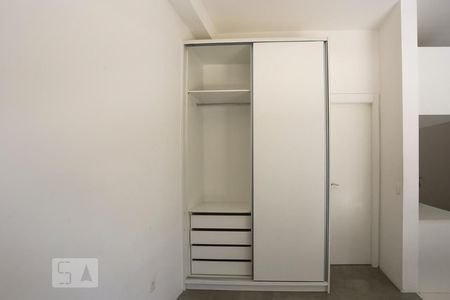 Quarto de kitnet/studio à venda com 1 quarto, 43m² em Vila Madalena, São Paulo