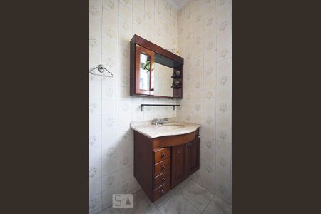 Banheiro de casa à venda com 6 quartos, 280m² em Vila Morse, São Paulo