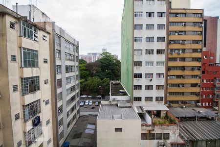 Vista da sala de apartamento para alugar com 1 quarto, 40m² em Vila Buarque, São Paulo