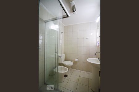 Banheiro de apartamento à venda com 3 quartos, 82m² em Vila Pompéia, São Paulo