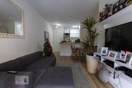 Sala de apartamento para alugar com 3 quartos, 77m² em Vila Andrade, São Paulo