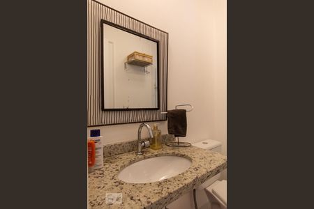 Banheiro de apartamento à venda com 3 quartos, 77m² em Vila Andrade, São Paulo