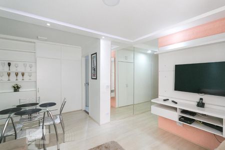 Sala de apartamento para alugar com 2 quartos, 70m² em Aclimação, São Paulo