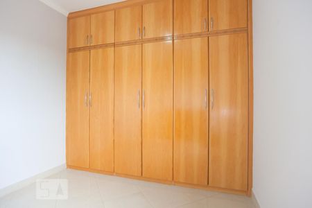 Quarto 1 de apartamento para alugar com 3 quartos, 90m² em Vila Industrial, Campinas