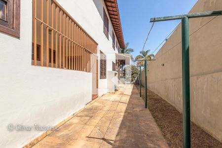 Casa à venda com 5 quartos, 430m² em São Luiz, Belo Horizonte