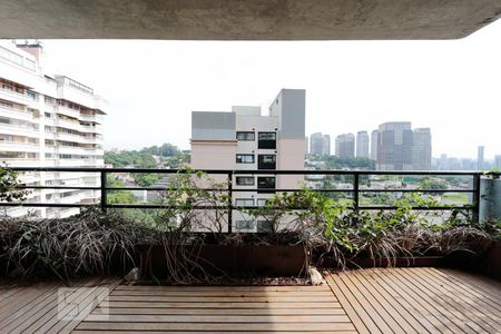 Varanda de apartamento à venda com 3 quartos, 270m² em Real Parque, São Paulo