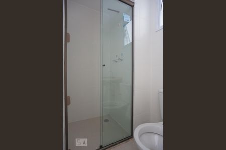 Banheiro de apartamento para alugar com 2 quartos, 54m² em Taquaral, Campinas