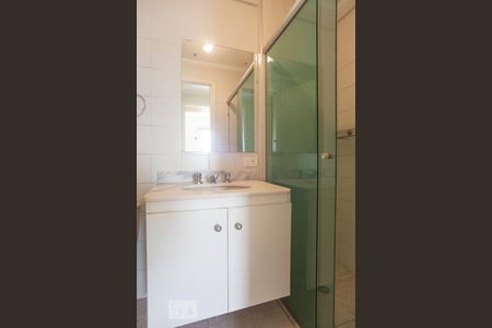 Banheiro de apartamento à venda com 3 quartos, 148m² em Chácara Primavera, Campinas
