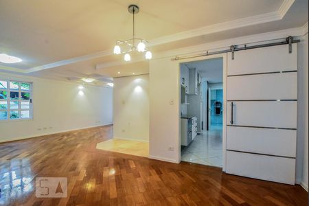 Sala de casa de condomínio à venda com 5 quartos, 350m² em Jardim Petrópolis, São Paulo