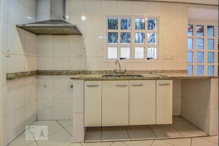 Cozinha de casa de condomínio à venda com 5 quartos, 350m² em Jardim Petrópolis, São Paulo