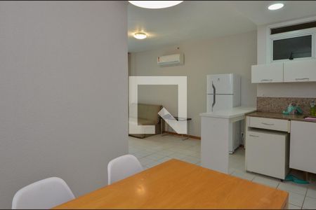 Sala de Jantar de apartamento para alugar com 1 quarto, 58m² em Recreio dos Bandeirantes, Rio de Janeiro