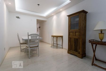 Sala de apartamento para alugar com 2 quartos, 110m² em São João, Porto Alegre