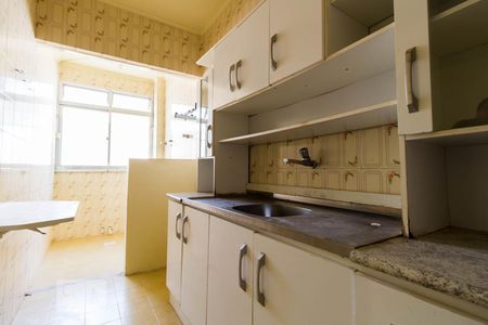 Cozinha de apartamento para alugar com 1 quarto, 42m² em São João, Porto Alegre