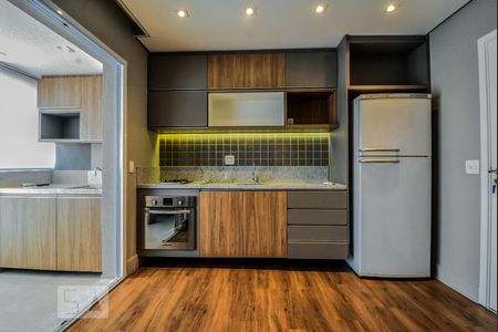 Cozinha e Varanda de apartamento para alugar com 1 quarto, 39m² em Brooklin Paulista, São Paulo