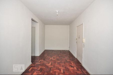 Sala de apartamento para alugar com 1 quarto, 35m² em Pechincha, Rio de Janeiro