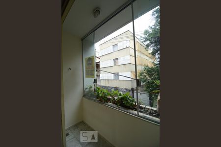 Vista  de apartamento para alugar com 3 quartos, 100m² em Santo Antônio, Belo Horizonte