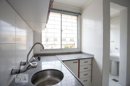 Cozinha de apartamento para alugar com 1 quarto, 44m² em Santana, Porto Alegre