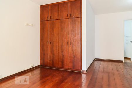 Quarto/Studio de kitnet/studio para alugar com 1 quarto, 35m² em Consolação, São Paulo