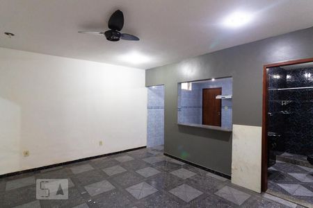 Sala de casa à venda com 3 quartos, 325m² em Cachambi, Rio de Janeiro