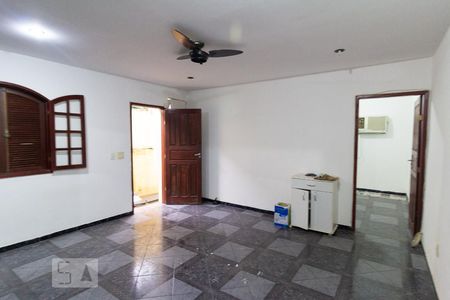 Sala de casa à venda com 3 quartos, 325m² em Cachambi, Rio de Janeiro