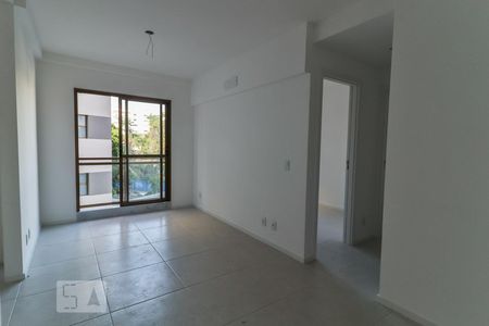 Sala de apartamento para alugar com 2 quartos, 54m² em Pechincha, Rio de Janeiro