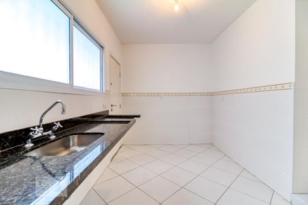 Casa à venda com 188m², 4 quartos e 4 vagas Casa à venda com 188m², 4 quartos e 4 vagasCozinha