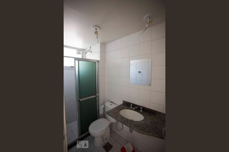 banheiro suíte de apartamento à venda com 2 quartos, 72m² em Icaraí, Niterói