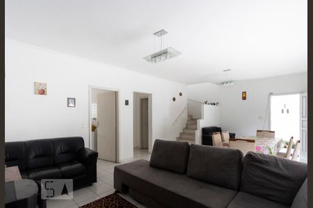 Sala de casa à venda com 3 quartos, 136m² em Vila Campestre, São Paulo