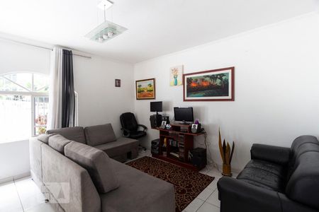 Sala de casa à venda com 3 quartos, 136m² em Vila Campestre, São Paulo