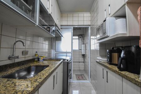 Cozinha de apartamento à venda com 2 quartos, 60m² em Vila Constança, São Paulo