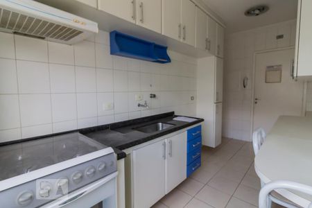 Apartamento à venda com 74m², 2 quartos e 1 vaga Apartamento à venda com 74m², 2 quartos e 1 vagaCozinha