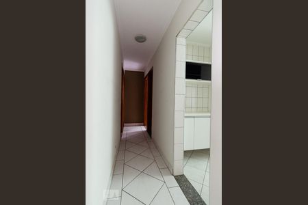 Corredor de apartamento à venda com 3 quartos, 70m² em Vila Manoel Ferreira, Campinas