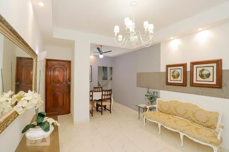 Sala de casa para alugar com 3 quartos, 120m² em Copacabana, Rio de Janeiro