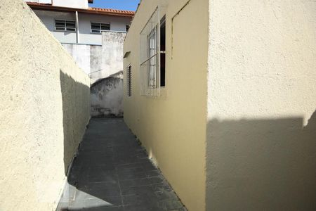 Fundos de casa para alugar com 3 quartos, 152m² em Jardim Ana Maria, Jundiaí