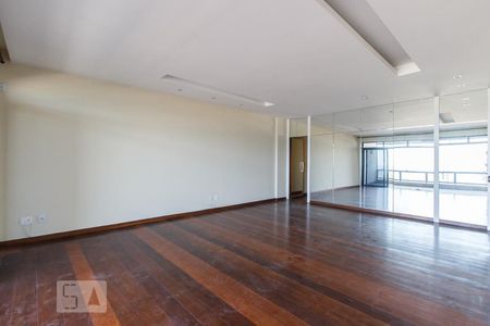 Sala de apartamento para alugar com 3 quartos, 185m² em Jardim Oceânico, Rio de Janeiro