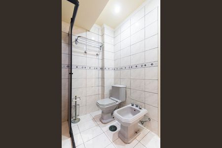 Banheiro social de apartamento à venda com 3 quartos, 80m² em Vila Guarani (z Sul), São Paulo