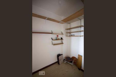 quarto de serviço de apartamento à venda com 2 quartos, 90m² em Fonseca, Niterói