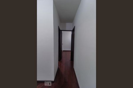 Corredor de apartamento para alugar com 2 quartos, 55m² em Freguesia (jacarepaguá), Rio de Janeiro