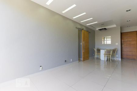 Apartamento à venda com 80m², 2 quartos e 1 vagaSala