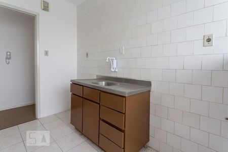 Cozinha de apartamento para alugar com 2 quartos, 54m² em Cristal, Porto Alegre