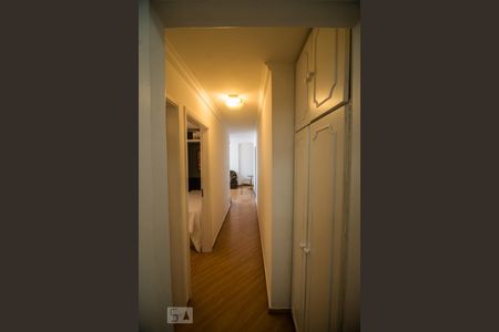 Corredor de apartamento à venda com 2 quartos, 82m² em Quinta da Paineira, São Paulo