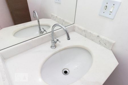Detalhe banheiro de apartamento para alugar com 2 quartos, 55m² em Vila Prudente, São Paulo
