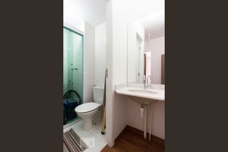 Banheiro de apartamento para alugar com 2 quartos, 55m² em Vila Prudente, São Paulo